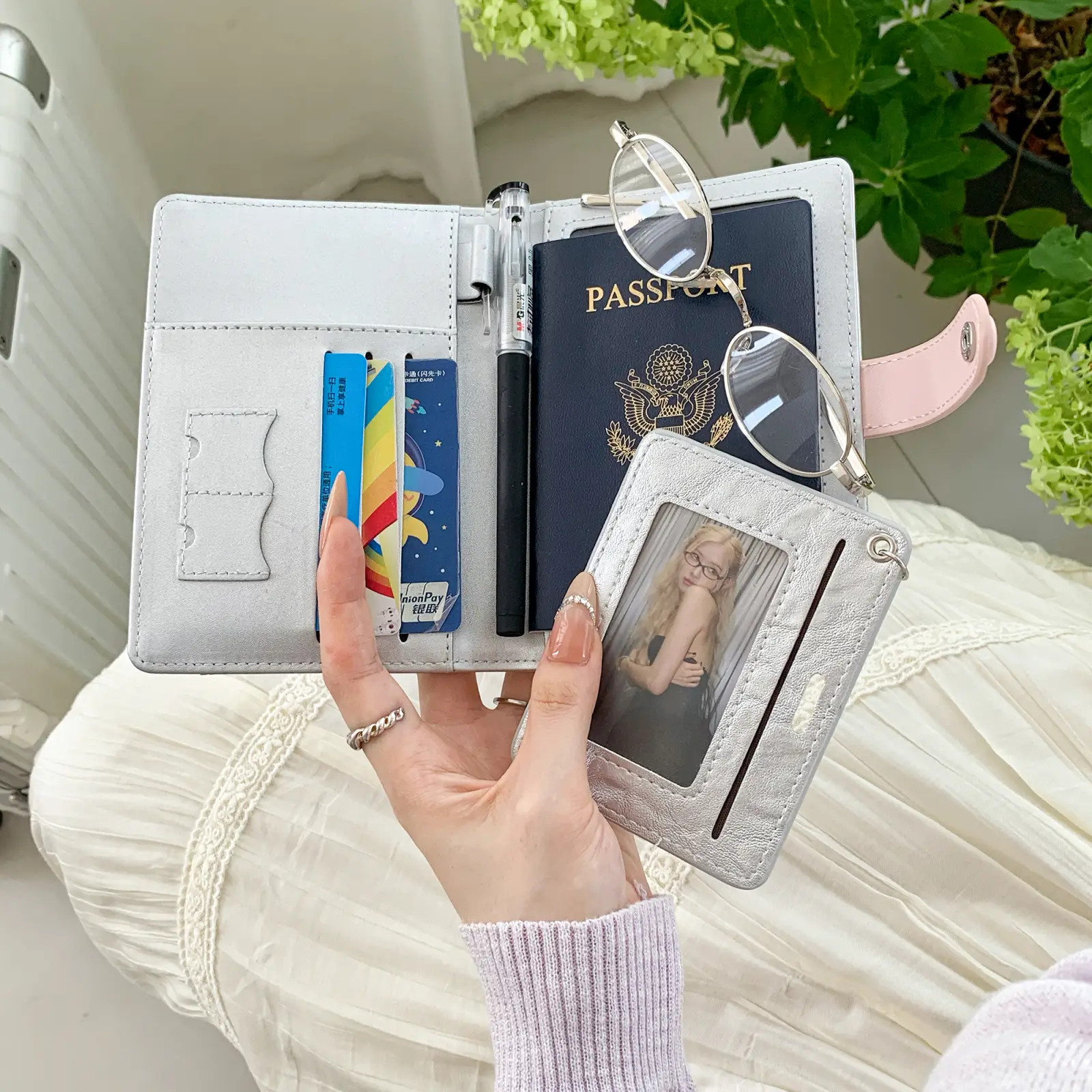 Puppy passport wallet