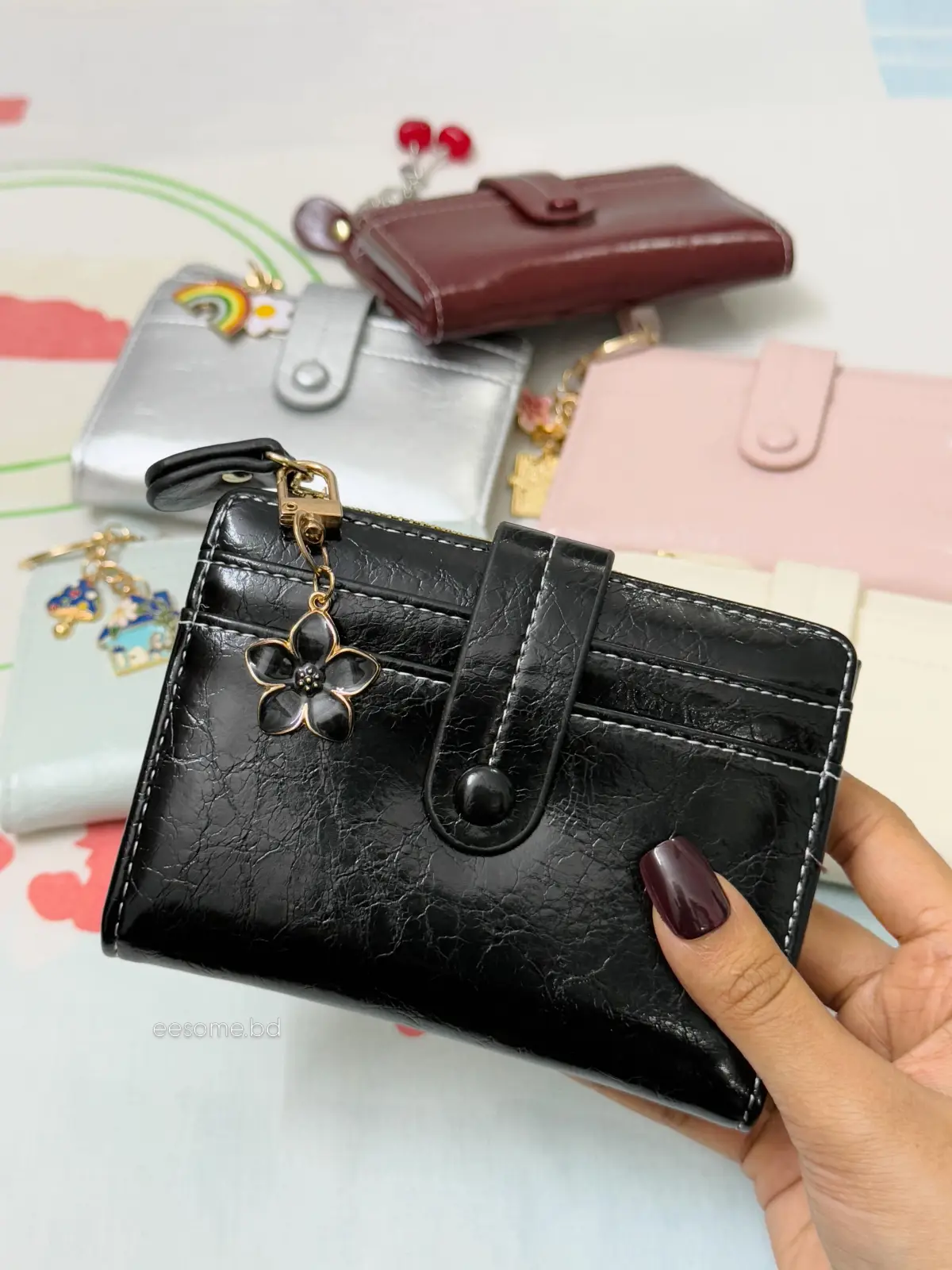 Classic textured wallet