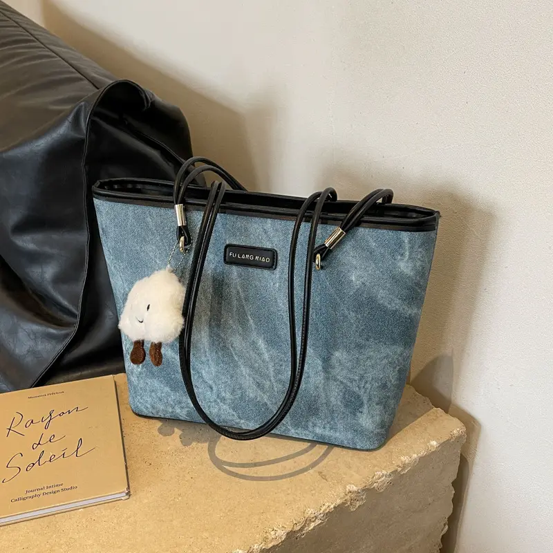 The Solstice Tote
