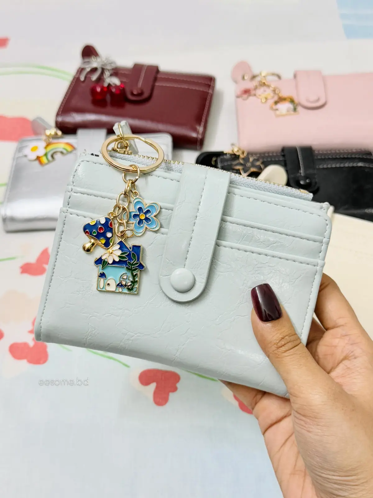 Classic textured wallet