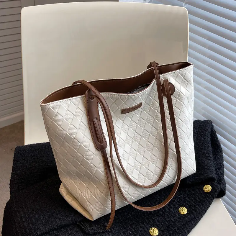 Luna Diamond Weave Tote