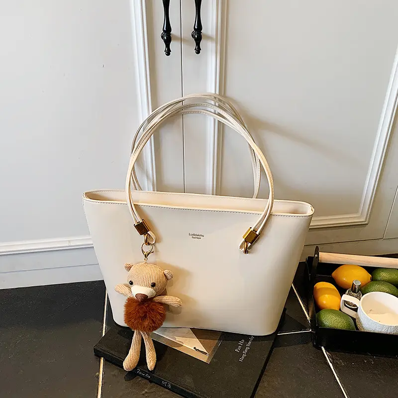 The Elara Structured Tote