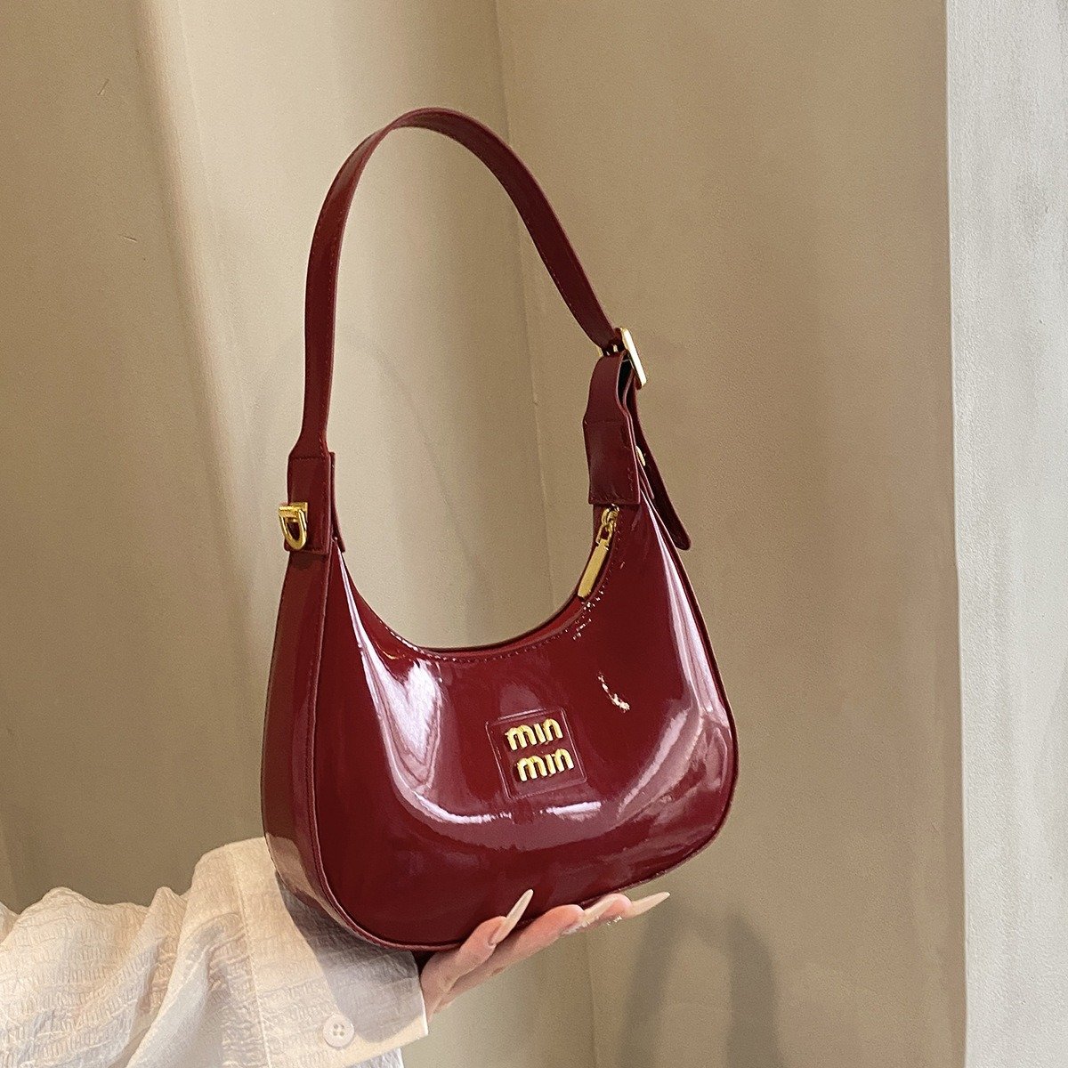 MinMin glossy bag