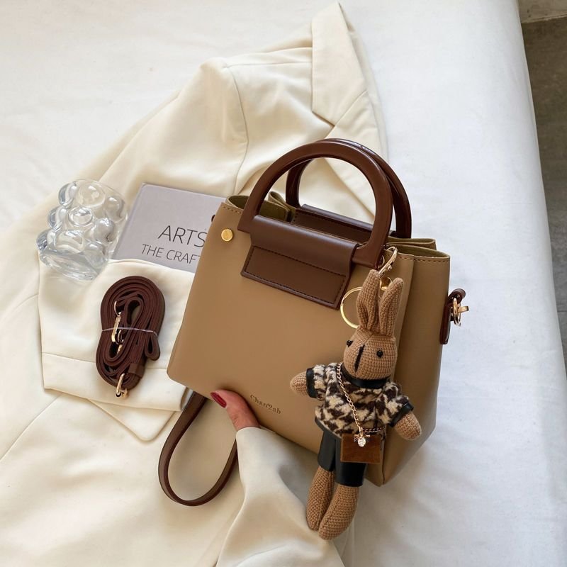 The poise mini tote