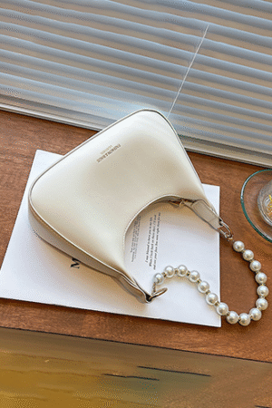 Chic Pearl- Crossbody Bag